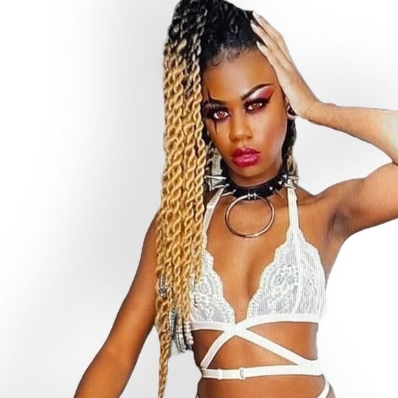 Blush Bra Multi Waist Wrap Frilly Lace Bralette by KILLSTAR NEW - Picture 3 of 4